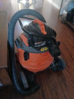 RIDGID 16 Gallon 6.5 HP Wet/Dry Shop Vac HD18000.    60$