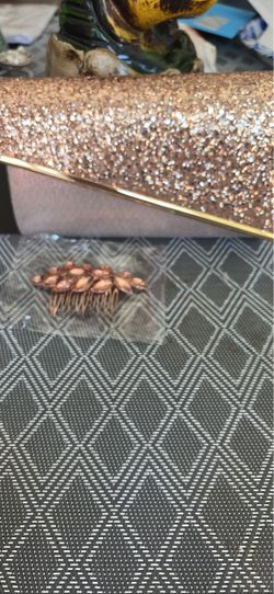 Rosegold clutch and hair comb
