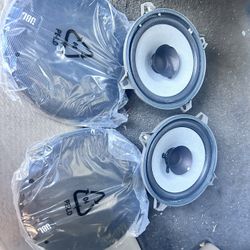 Brand new speakers JBL for a car