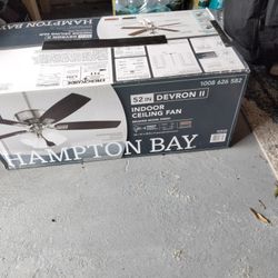 Ceiling Fan Hampton Bay 52" 