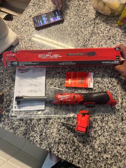 Milwaukee+3/8+Extended+Ratchet new tool only