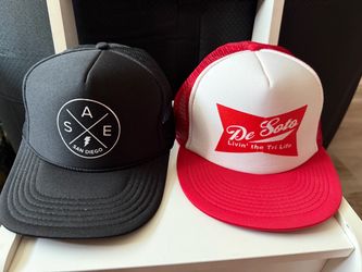 Caps
