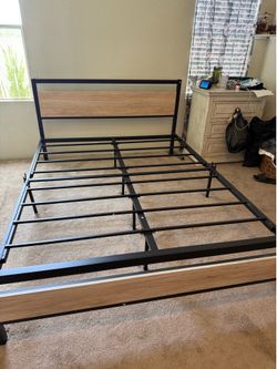 Queen size bed frame !
