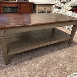 Wooden Coffee Table Set With Two Matching Sides Tables 