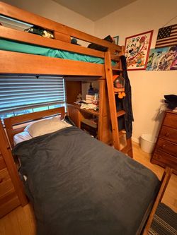 Twin bunker kids bed