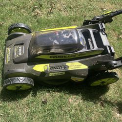 RYOBI 20” Self-propelled Cordless Lawnmower / Lawn Mower 