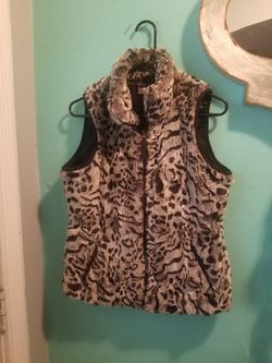 Colwater Xreek Fur Cheetah print Vest..Size Small Womens..like new!