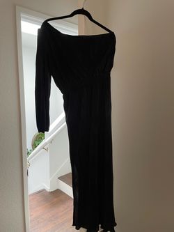 Black Off-Shoulder Long Sleeve Maxi Dress size M