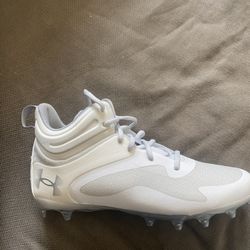Under Armour Highlight Hammer D Football Cleats (White/Grey - Size 10.5)