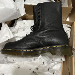 Doc Marten’s Boots