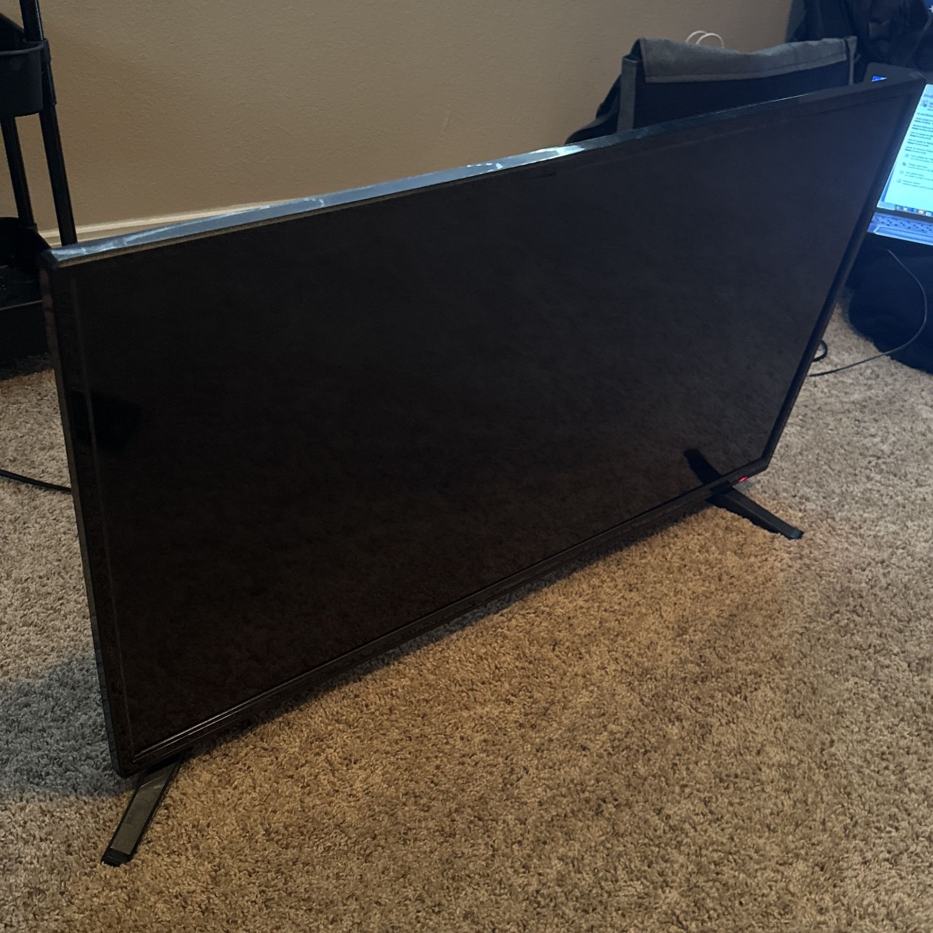 Polaroid LED TV 27 Inch