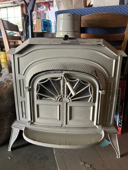 Vermont Casting Resolute Enamel wood stove