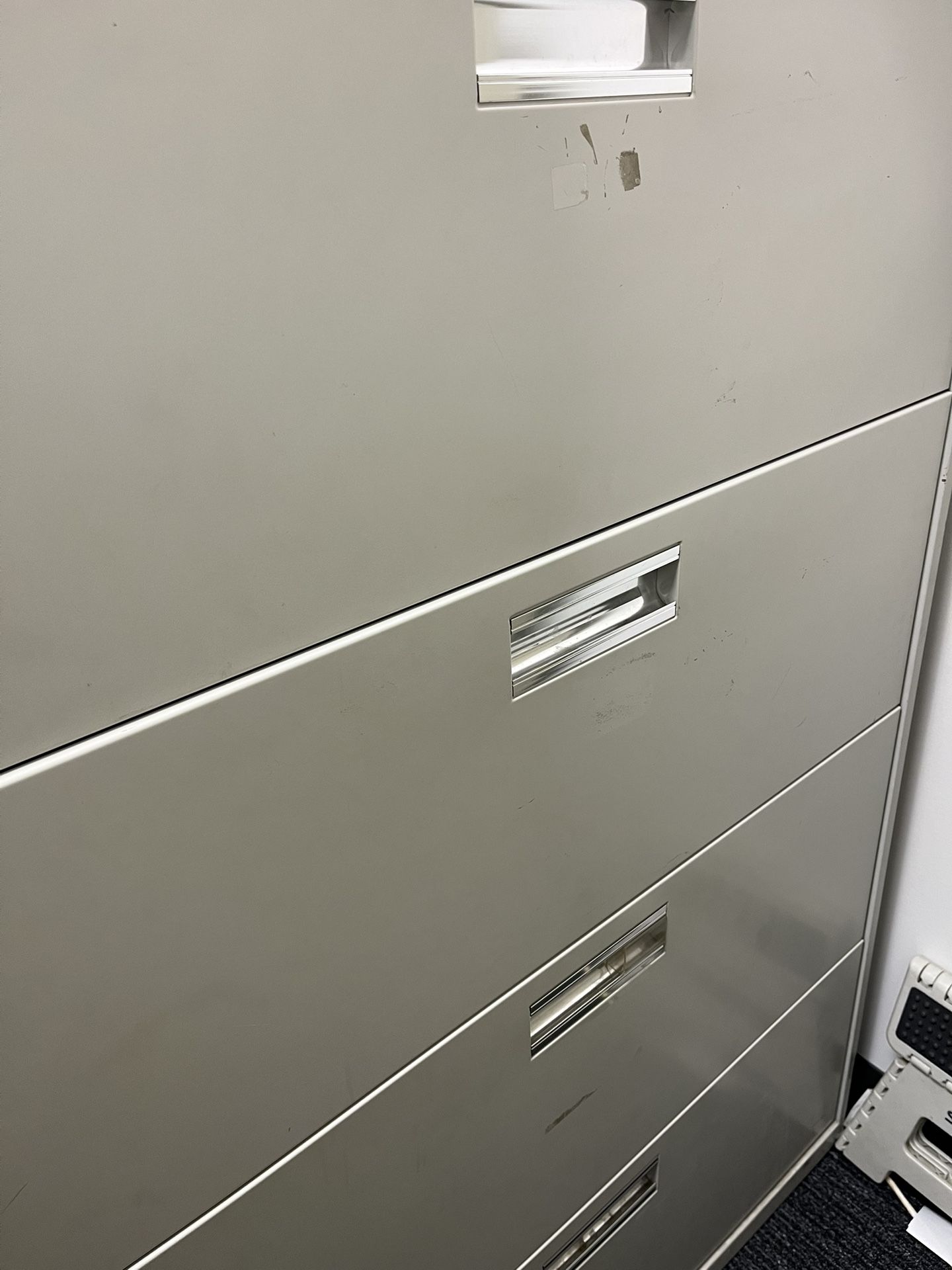 Hon 4 Drawer Filing Cabinet 