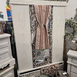 re-vintaged late 1800's wardrobe