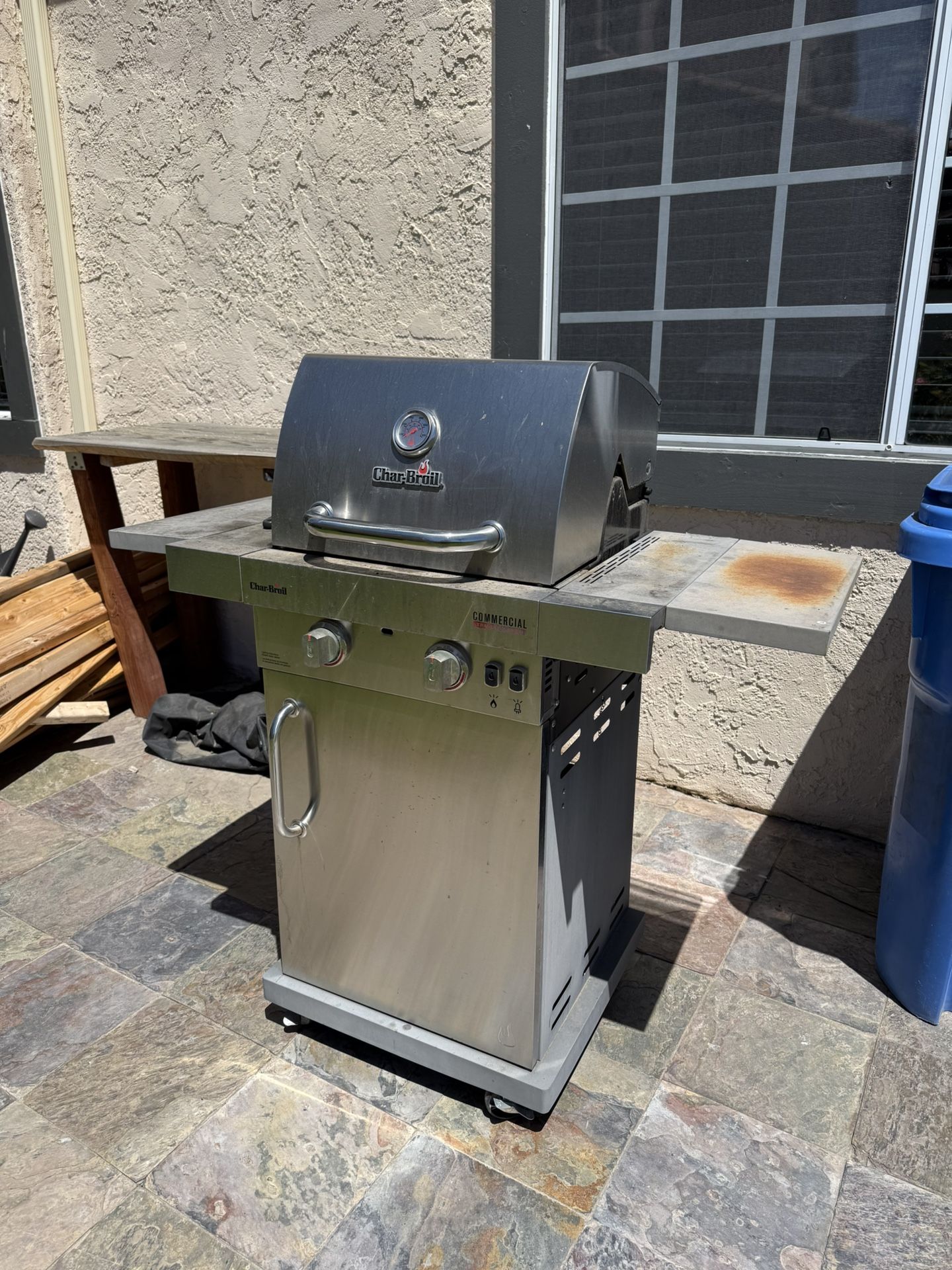 Charbroil Performance Grill