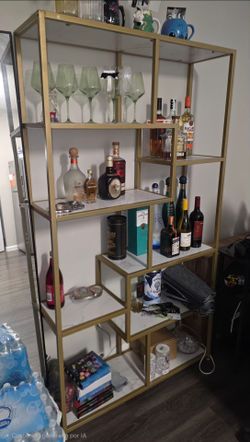 Display shelf (gold metal/marbled wood)