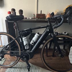 Cannondale Topstone Neo Electric Gravel Bike – Bosch Motor – Like New