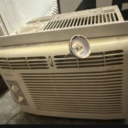 Window Air Conditioning Unit 