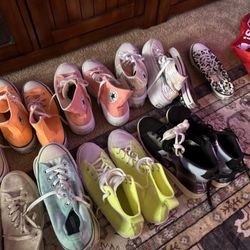 Huge Lot Of Women’s Converse!! 