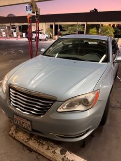 Chrysler 200