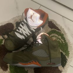 Air jordan Retro 5s “Olive” Size 10