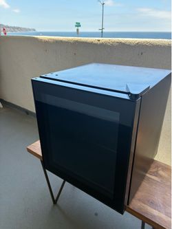 Wine Cooler / Mini Fridge