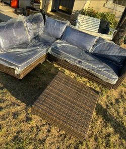5 inch deep seating cushions Costco quality patio furniture sunbrella quality cushions display model used as a display high quality luxury patio set ?