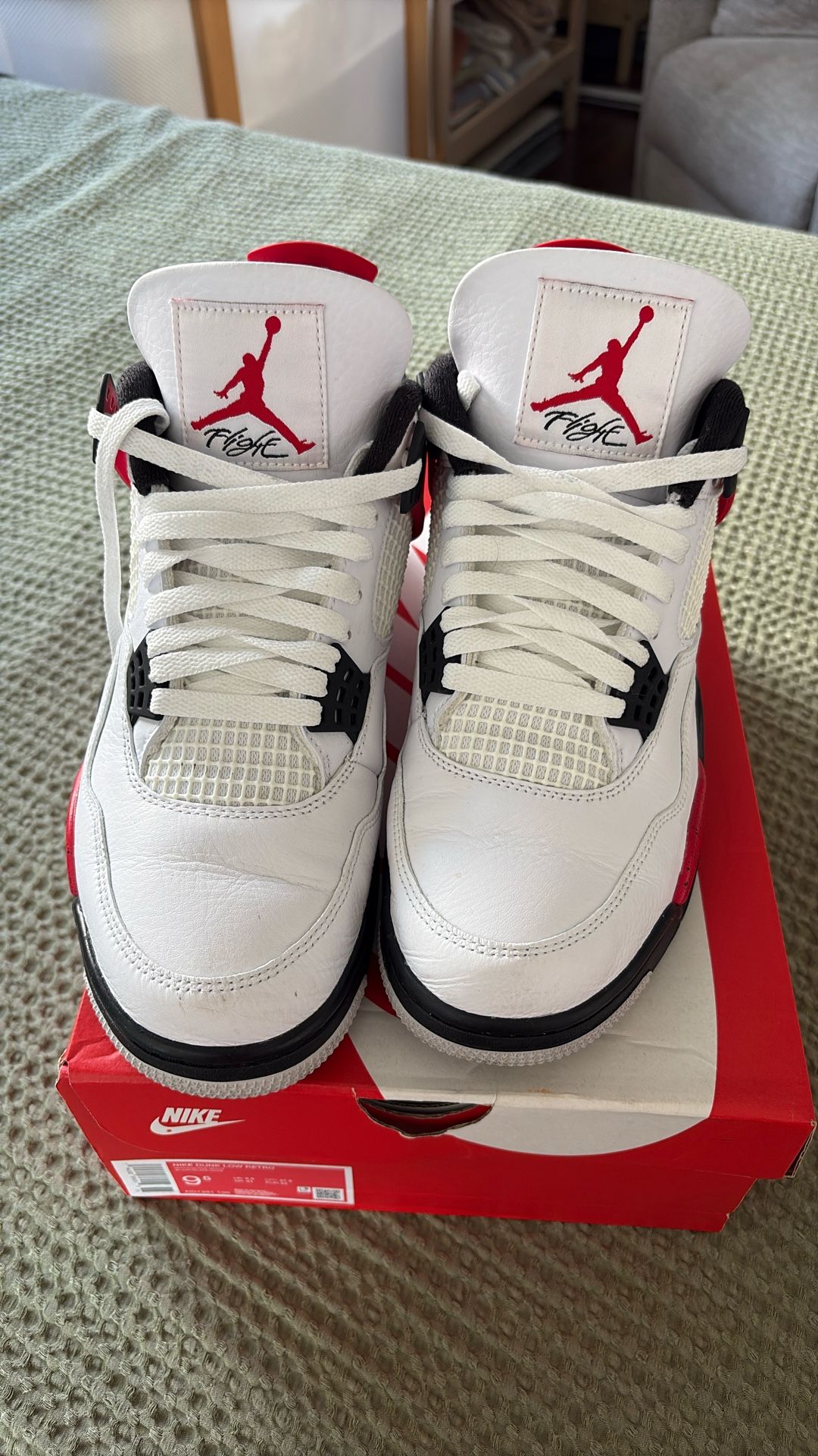 Jordan 4