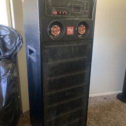 Lighting up party speaker