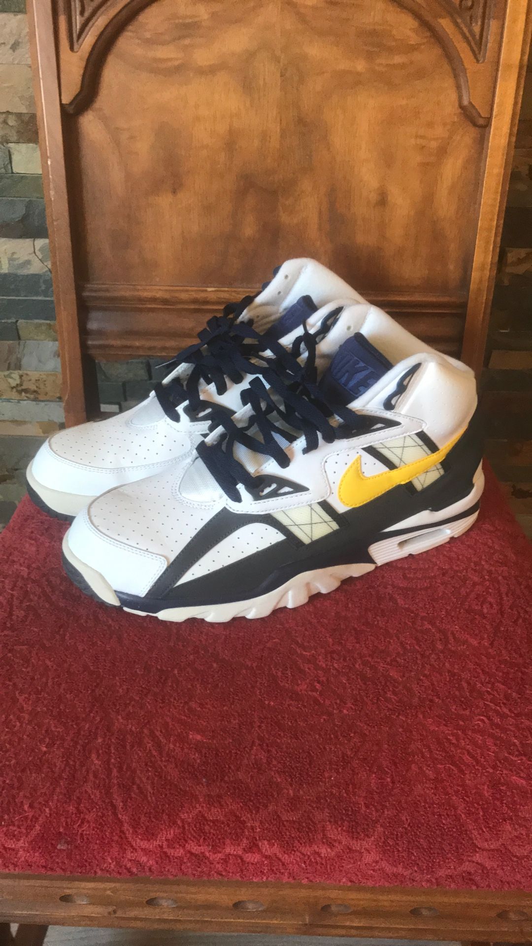 Nike Bo Jackson Sz: 11