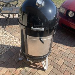New Weber Smoky Mountain 22" Smoker