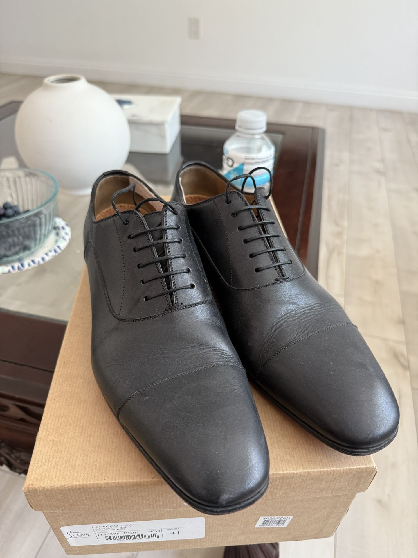 Christian Louboutin (Red Bottoms) Greggo Flat Calf Black Leather Oxford Shoes EU 41/Us 8.5