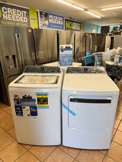 Frigidaire 4.4 Cubicos con Agitador y Secadora Gas 7 Cubicos 