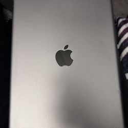 Apple iPad 8th gen (128GB)