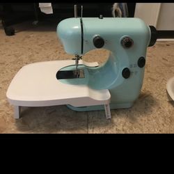 Mini Sewing Machine For Beginner 