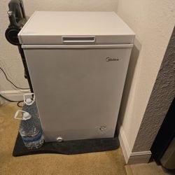 Mini Freezer