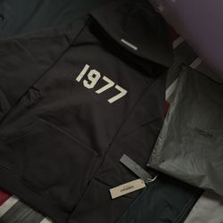 1977 Essentials Fear Of God Hoodie 