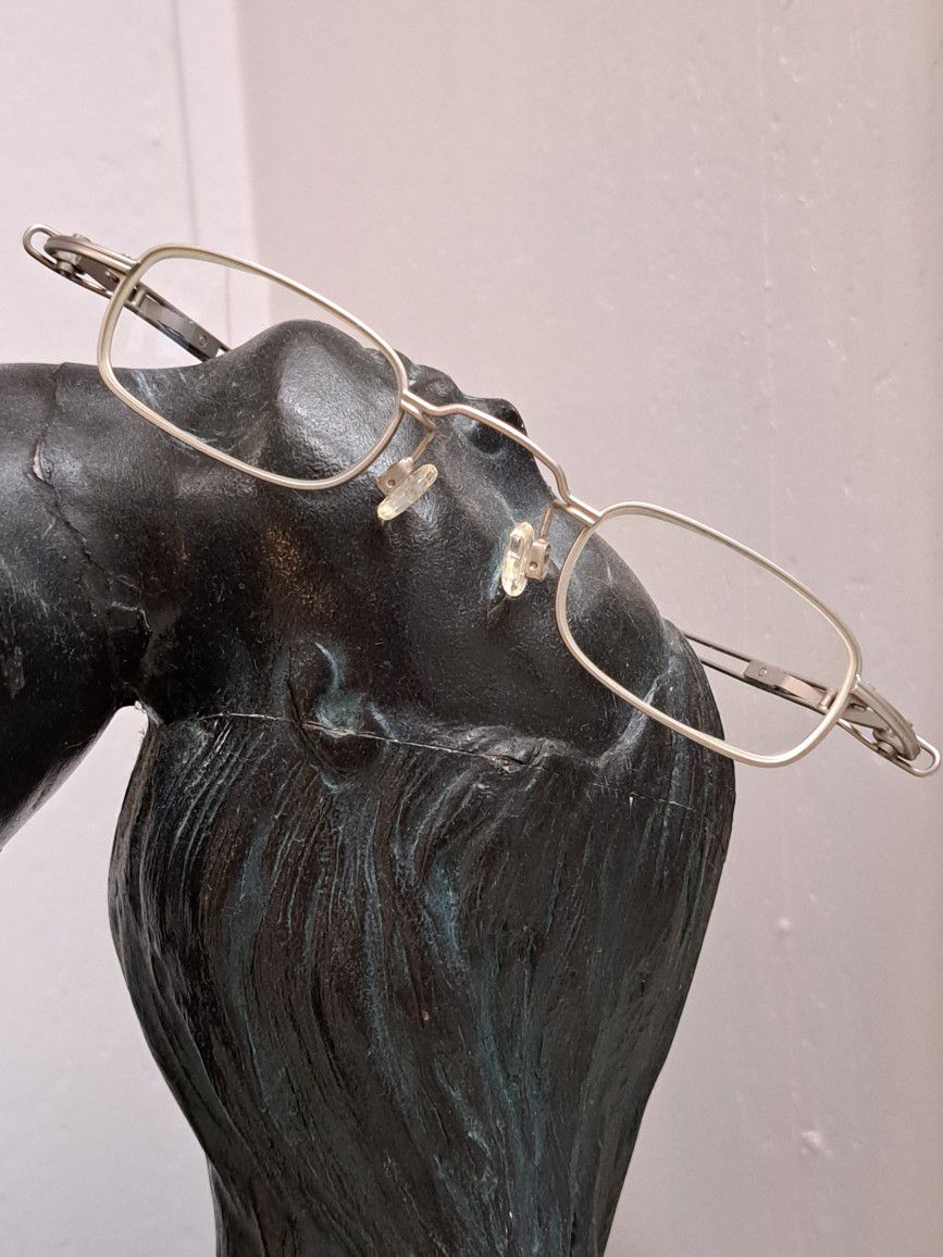 Vintage MOMO DESIGN Titanium Eyeglass Frames Made in Italy sz 38/26/135 Pewter