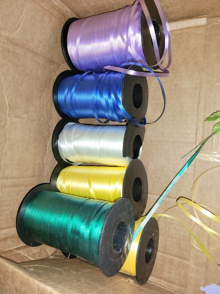 Curling Ribbon