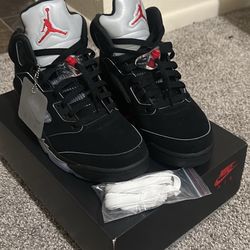 Jordan 5 Black metallic 