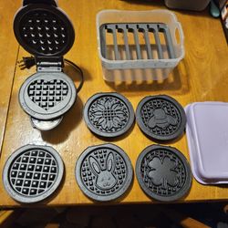 Dash Multi-Plate Mini Waffle Maker with Removable Plates and Storage Case