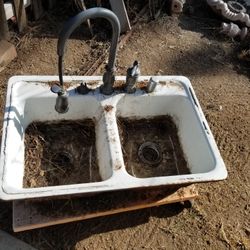 Cast Kitchen Sink
