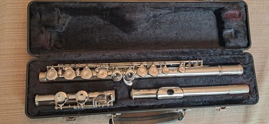 Artley flute used- model 17-0 - Silverplated