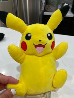 Pokémon Pikachu Plush Stuffed Animal