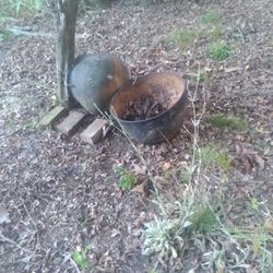 2 Large Cast Iron Pots Great For Flower Pots 100 Year Old 35.00each Both For 60.00