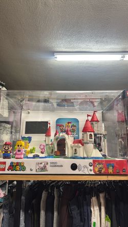 Lego super Mario Peach’s Castle 71408 Target Display