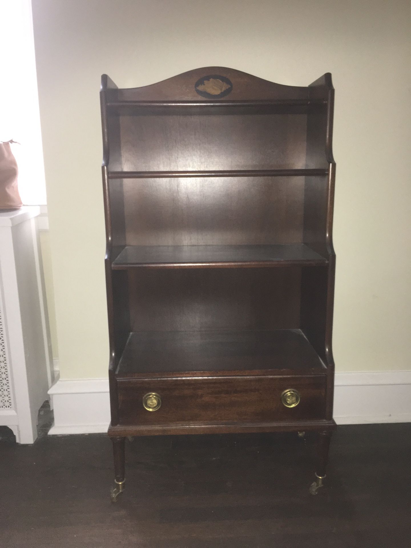 Display cabinet