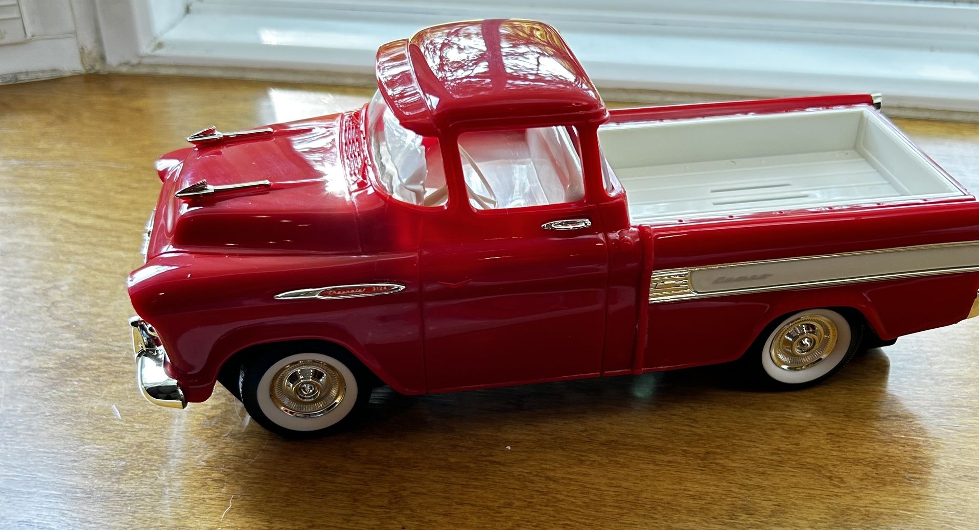 Cameo Pickup Truck Telephone