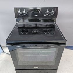 🔆🇺🇸☆Whirlpool☆🔆🇺🇸 Black GlassTop Stove in Great Condition 
