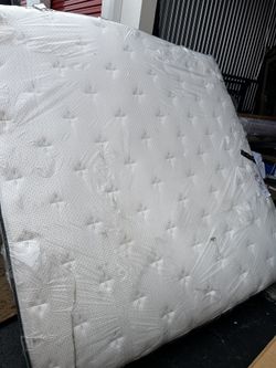King Size Pillow Top Mattress 